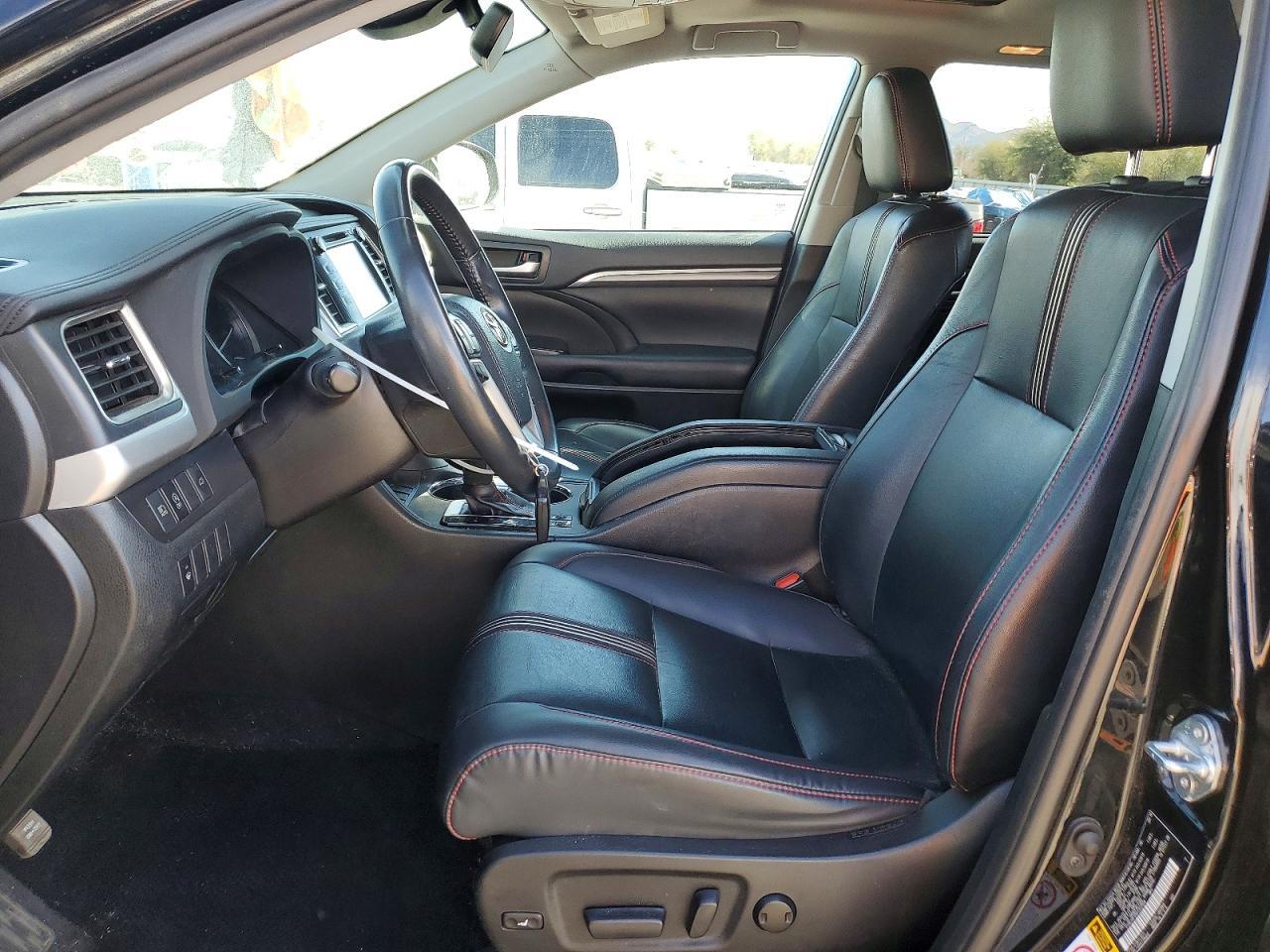 2019 Toyota Highlander Se - Фото 7