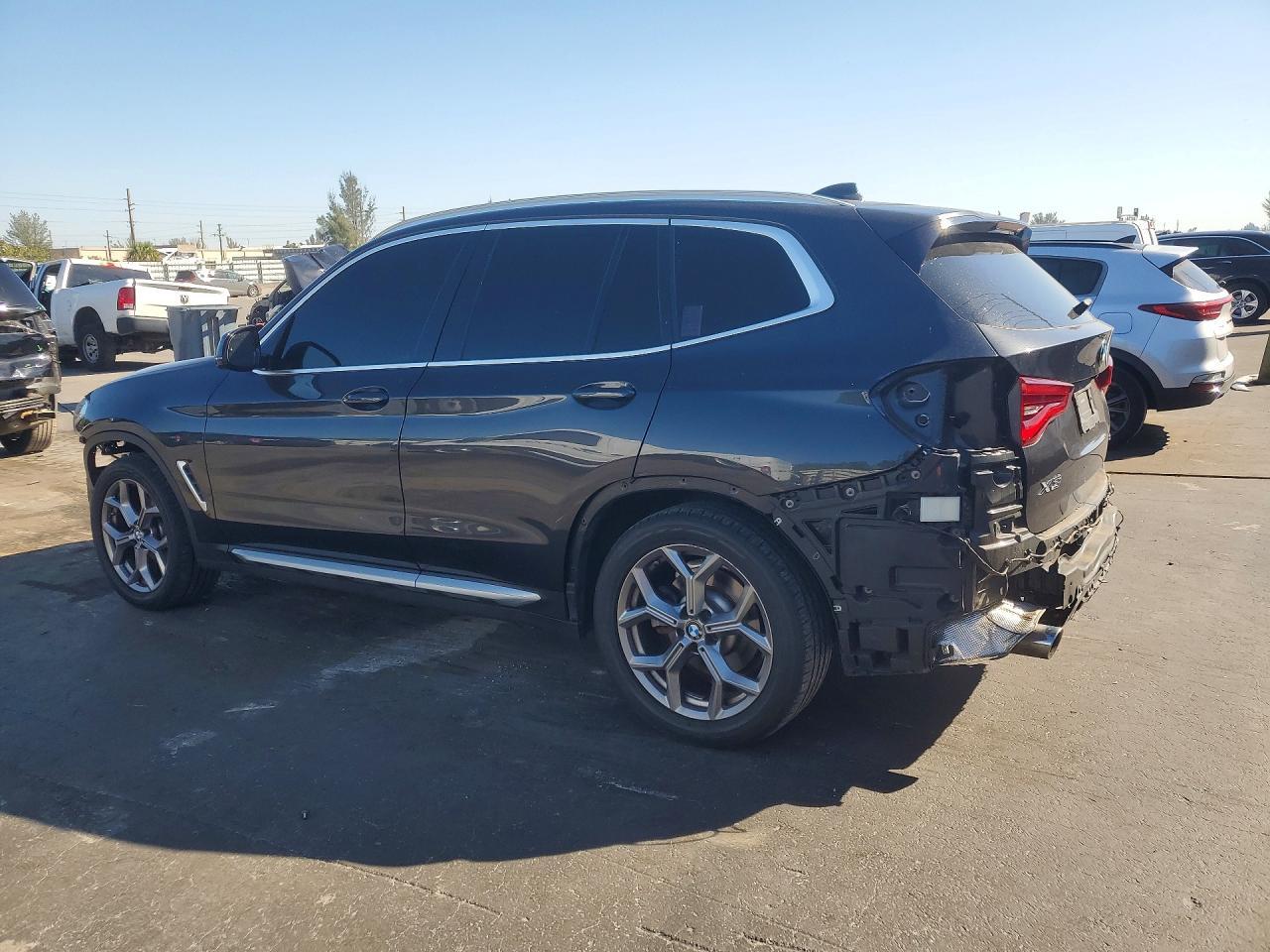 2020 BMW X3 Sdrive30I - Фото 2