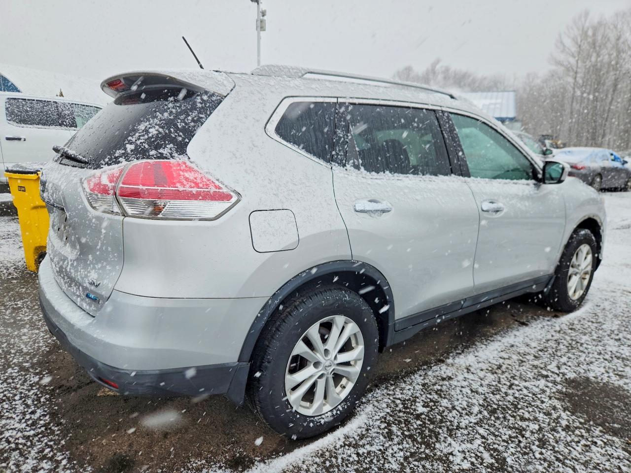 2014 Nissan Rogue - Фото 3