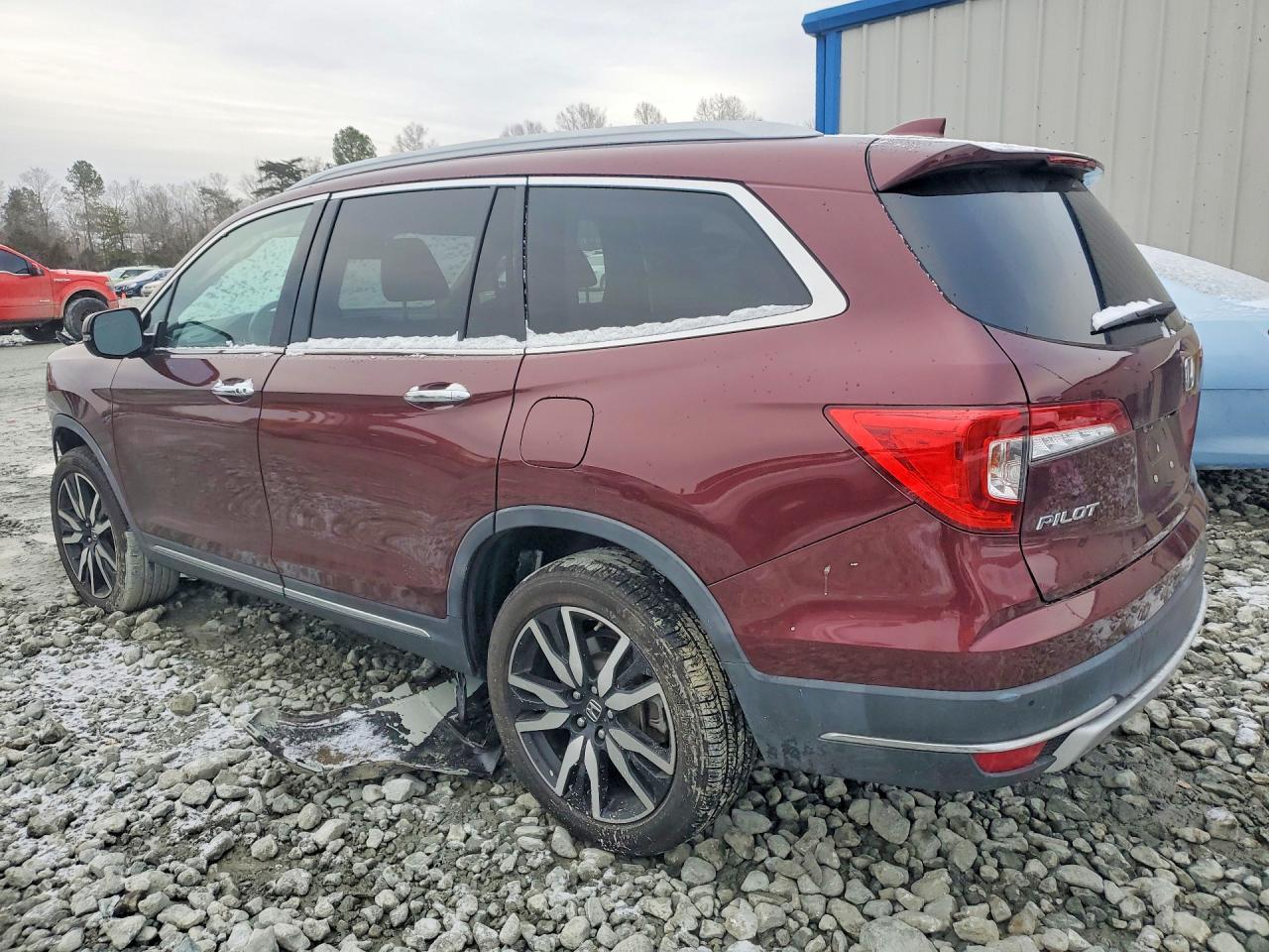 2022 Honda Pilot Touring - Фото 2