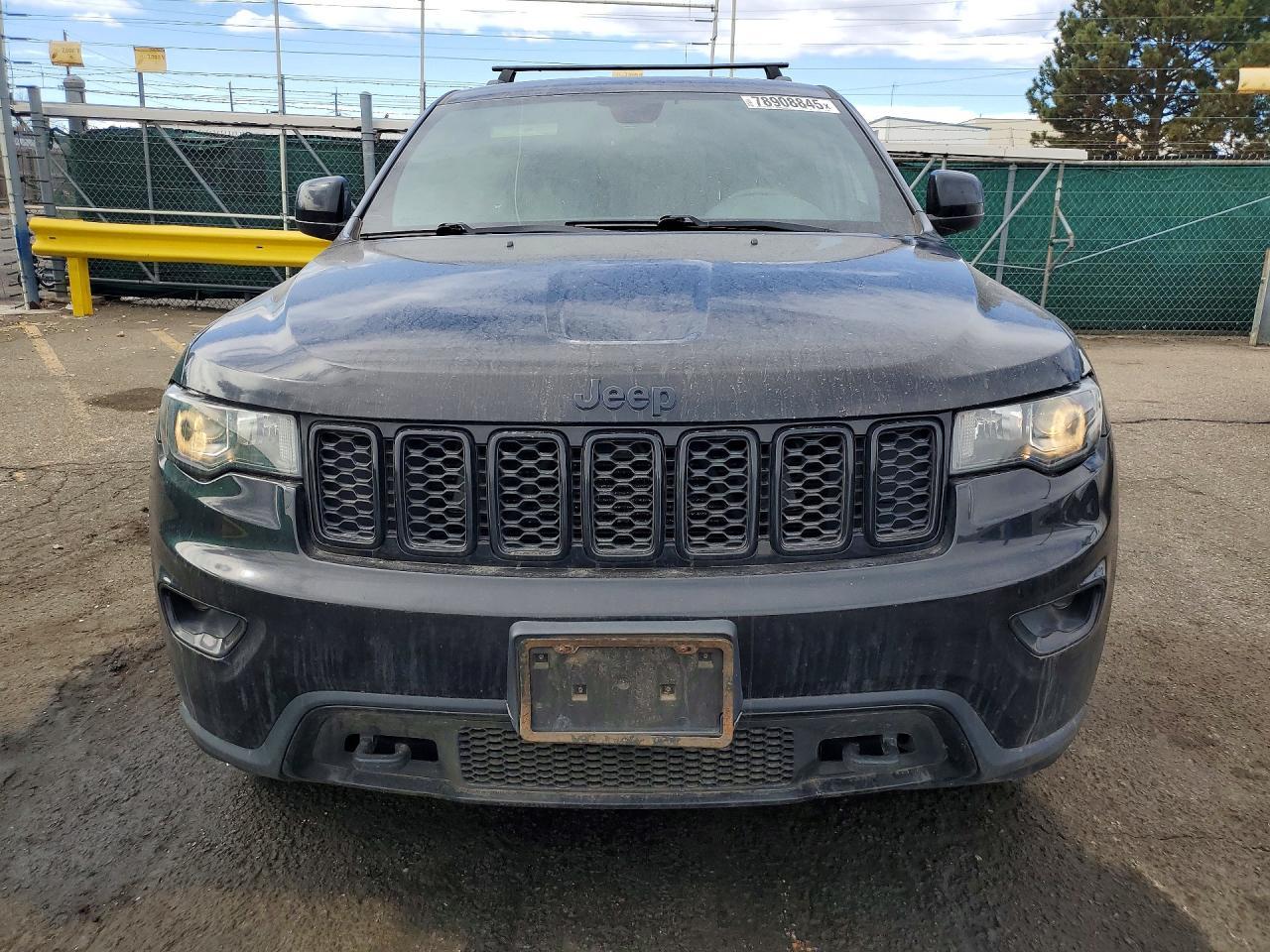 2018 Jeep Grand Cherokee Laredo - Image 5