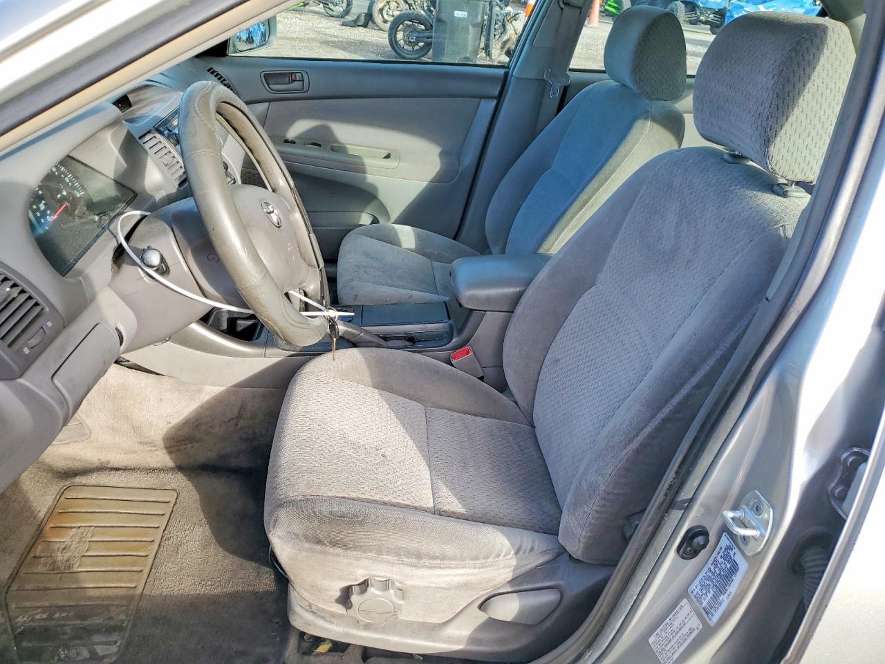 2002 Toyota Camry Le - Фото 7