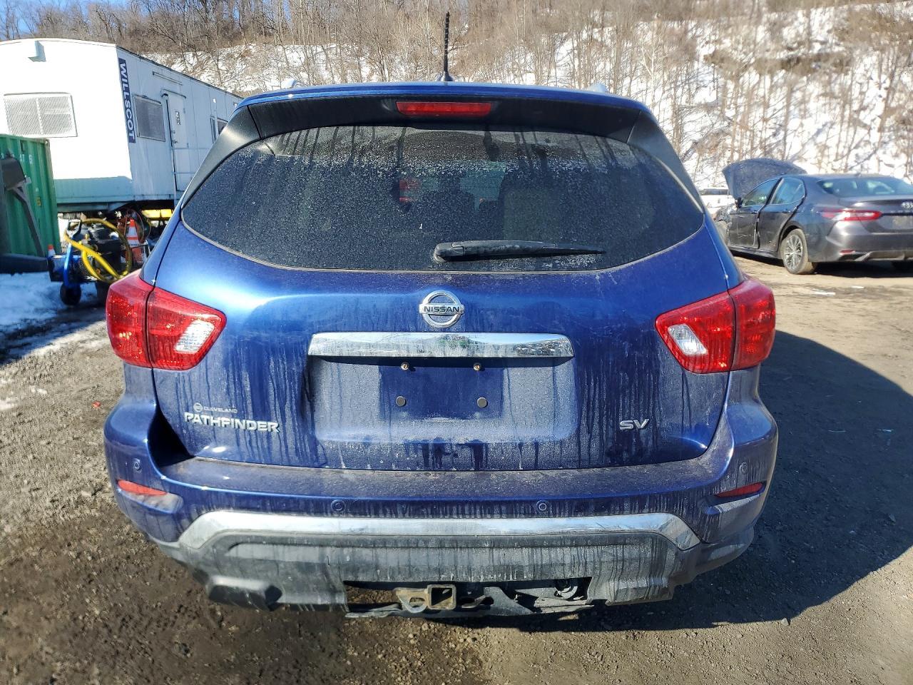 2018 Nissan Pathfinder S - Фото 6