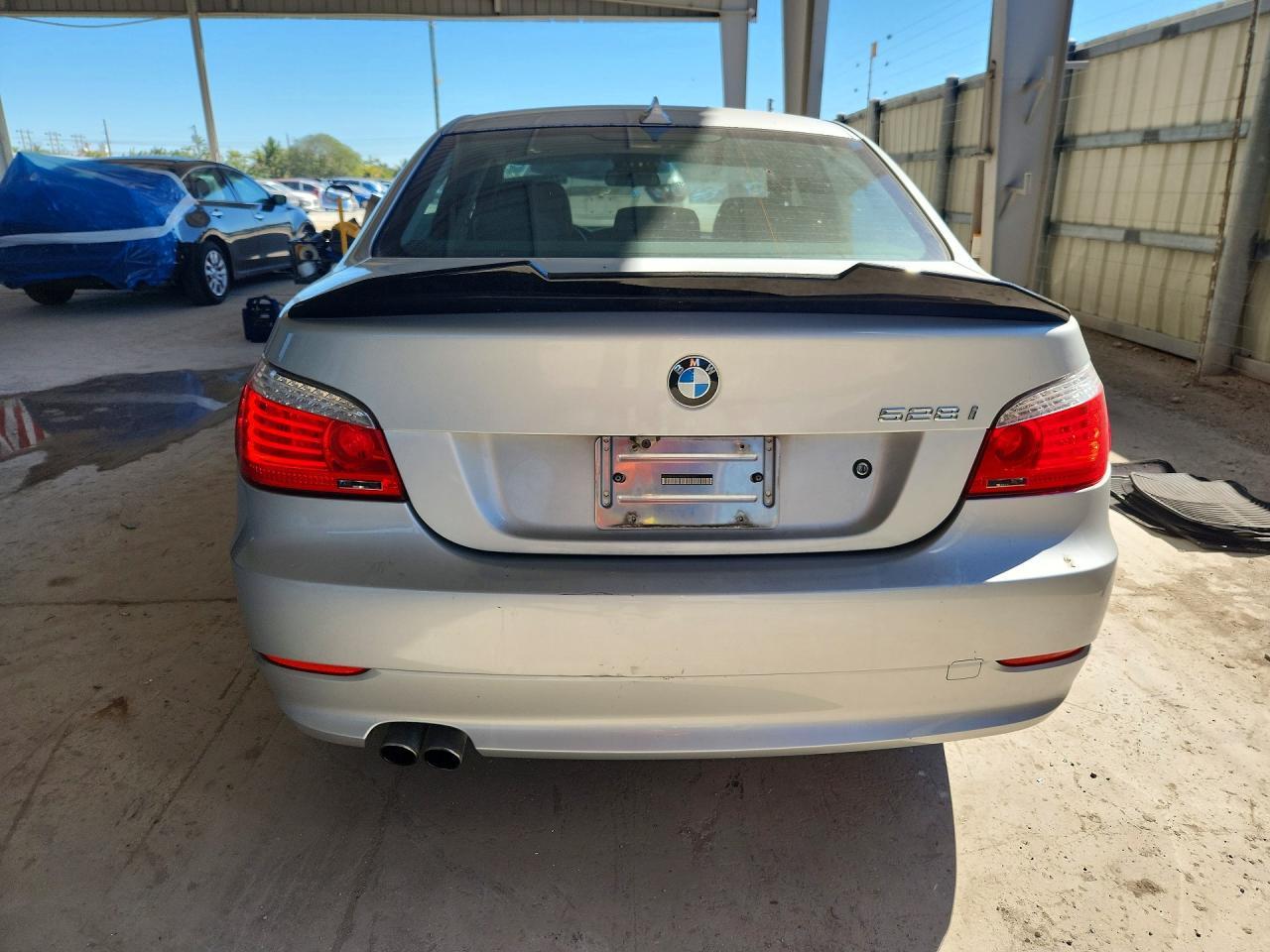 2010 BMW 528 Xi - Фото 6
