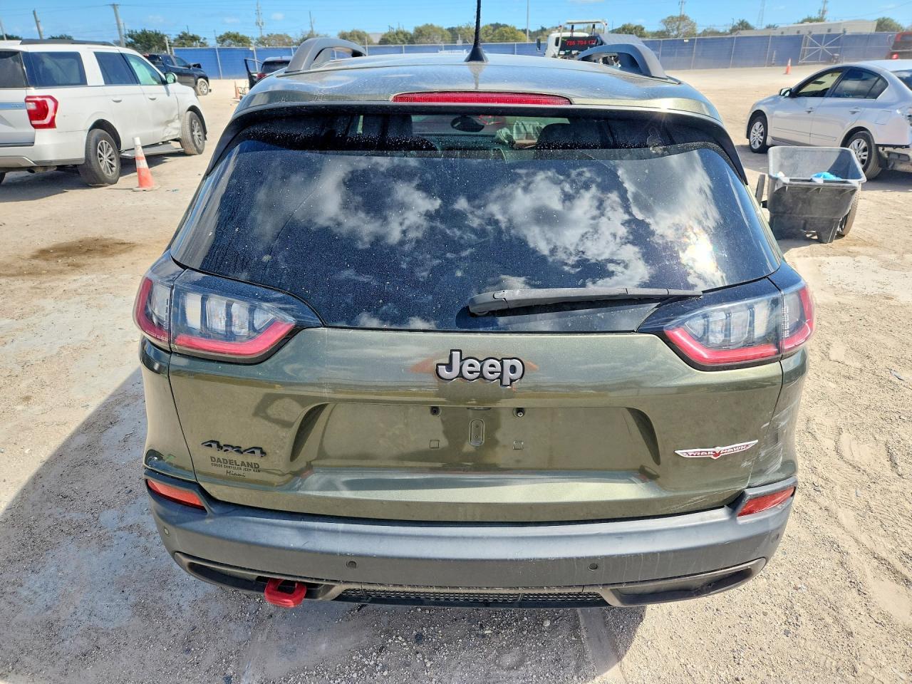 2019 Jeep Cherokee Trailhawk - Image 6