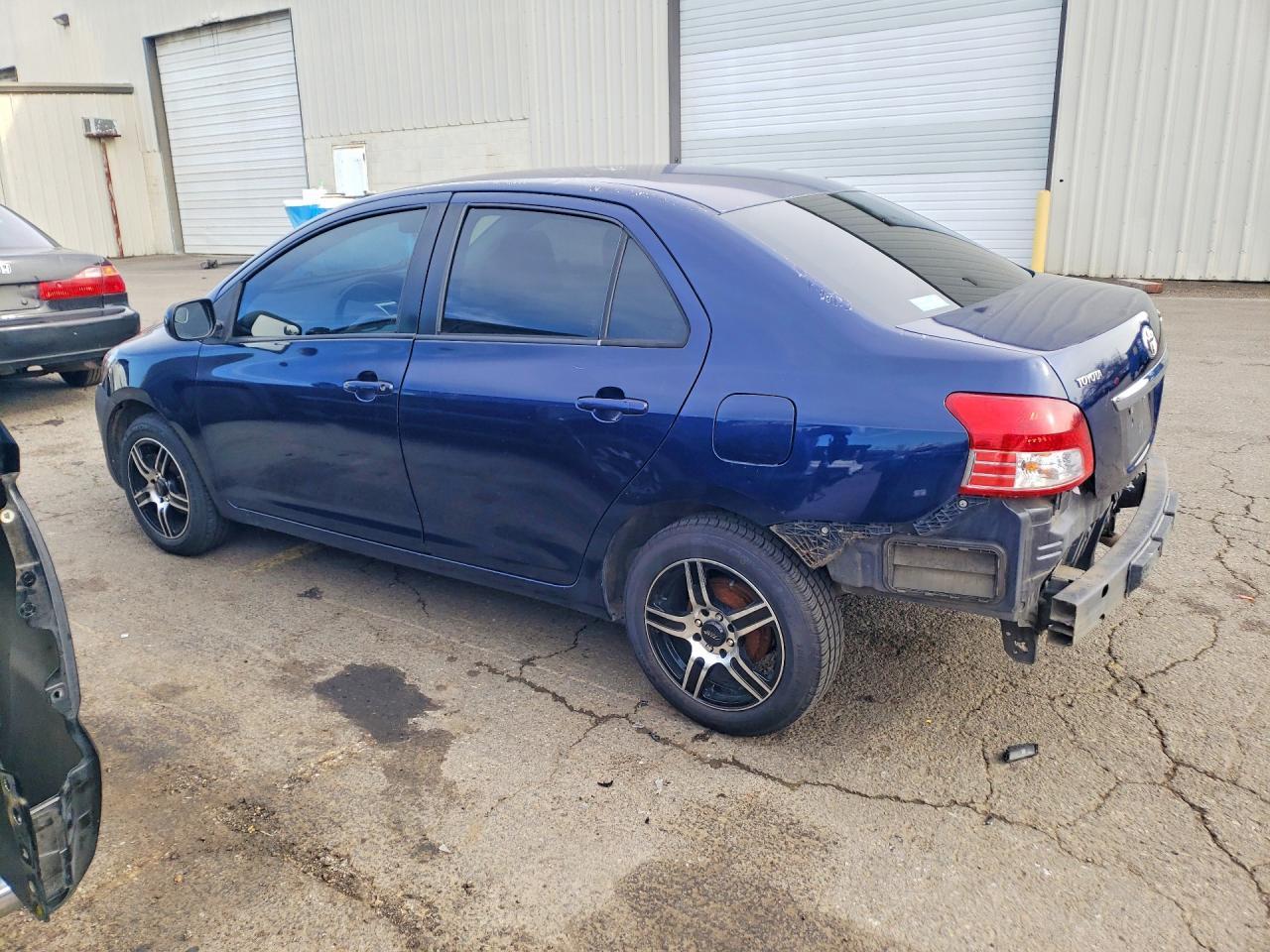 2007 Toyota Yaris Base - Фото 2