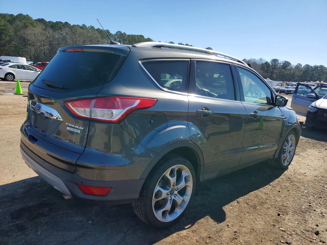 2015 Ford Escape Titanium - Image 3