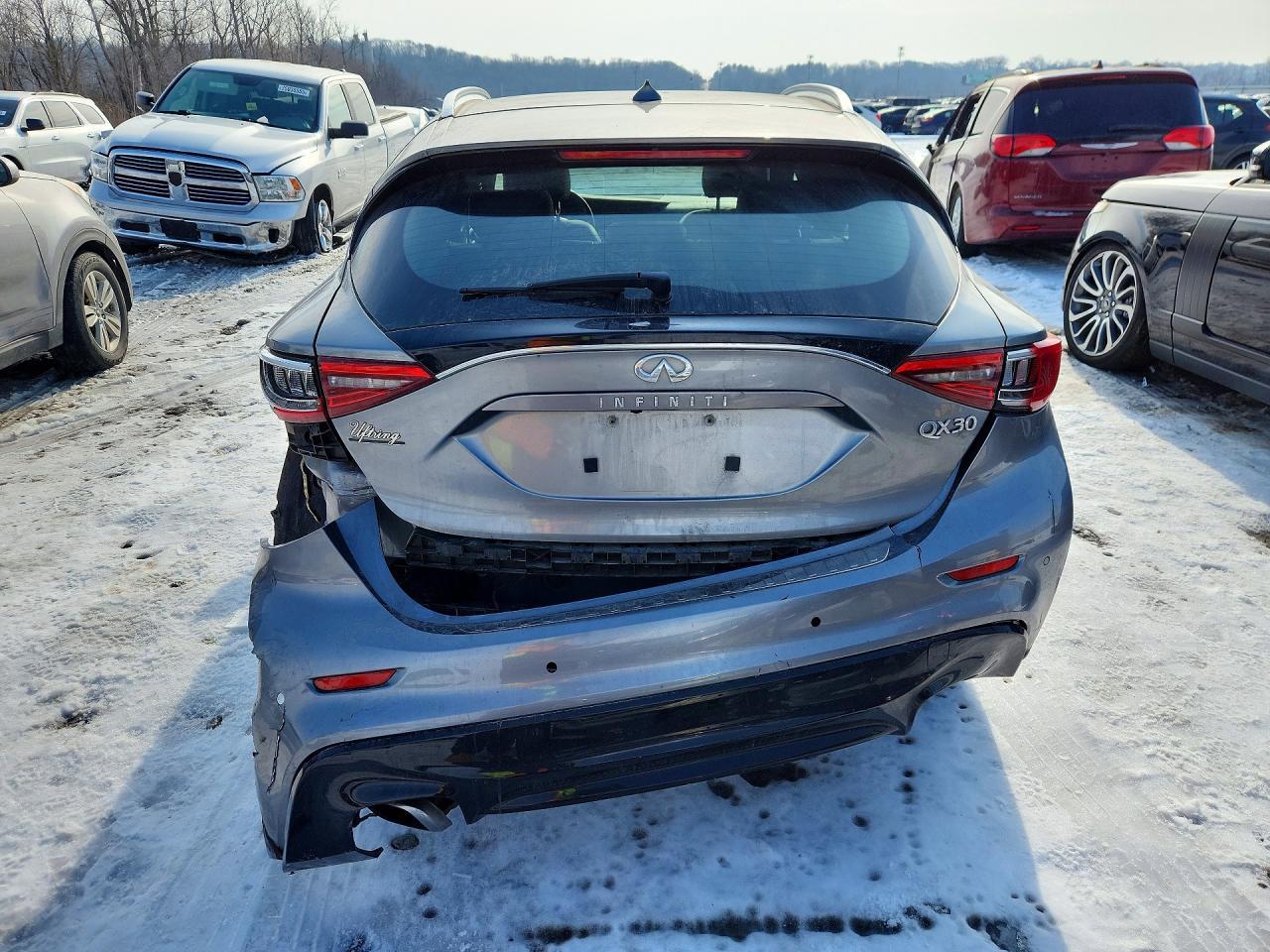 2017 Infiniti Qx30 Base - Фото 6