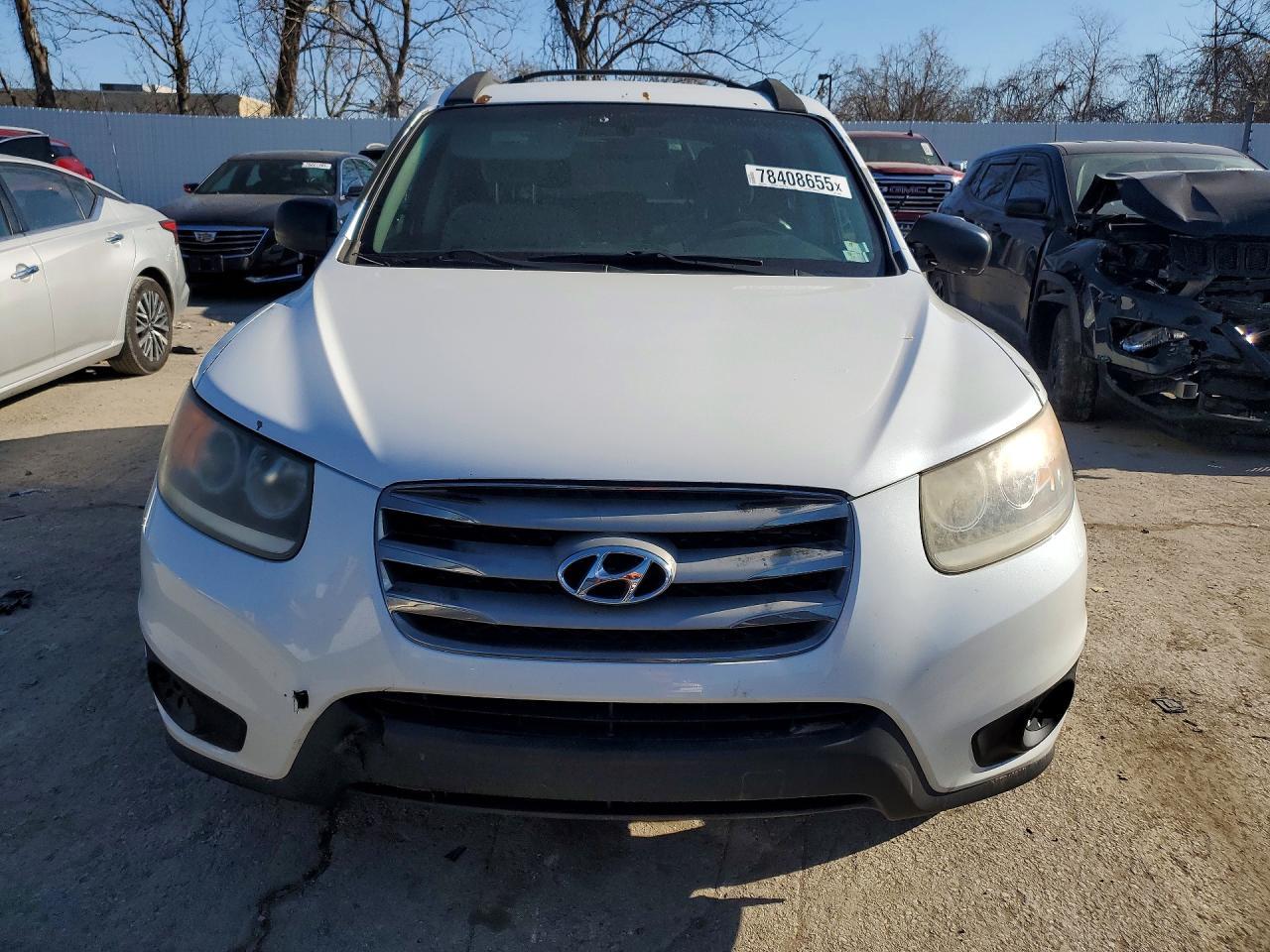 2012 Hyundai Santa Fe Gls - Image 5