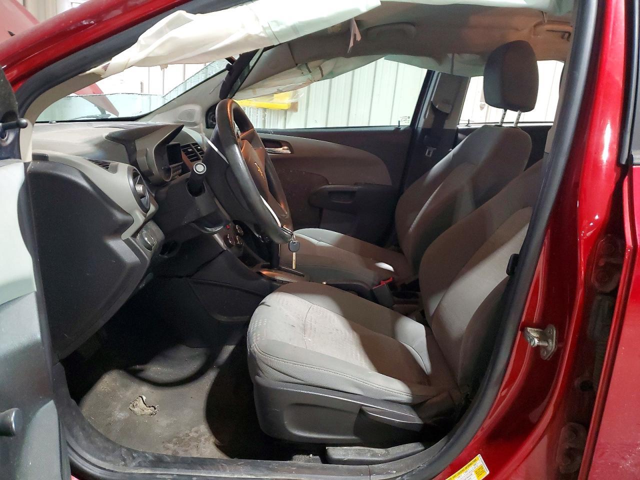 2013 Chevrolet Sonic Ls - Image 7