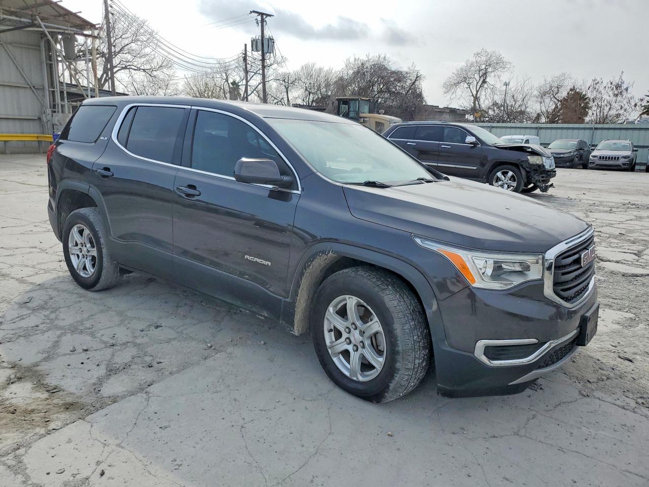 2017 GMC Acadia Sle - Image 4