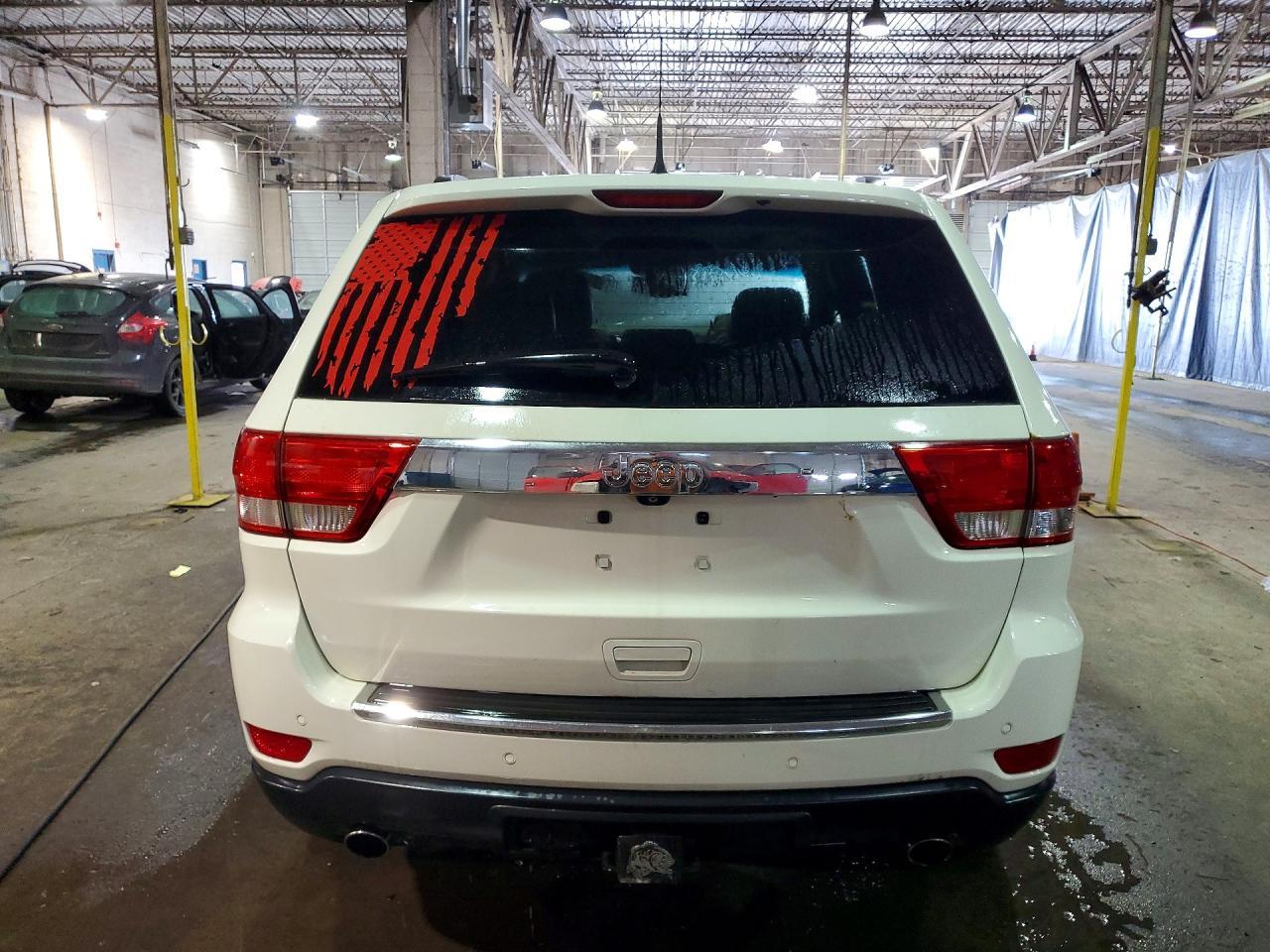 2011 Jeep Grand Cherokee Overland - Фото 6