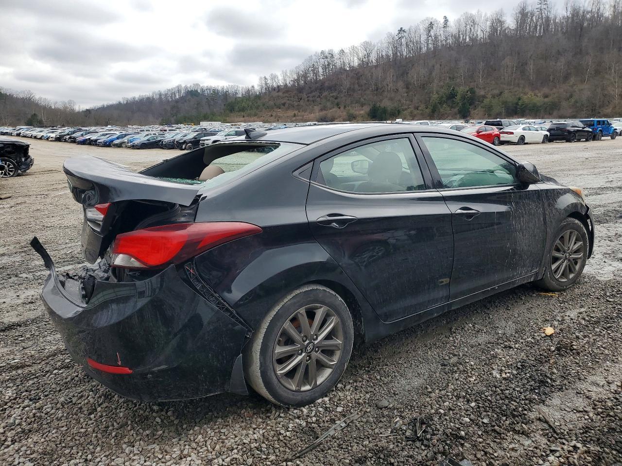 2016 Hyundai Elantra Se - Image 3