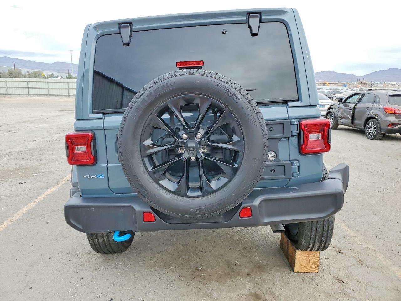 2024 Jeep Wrangler Sahara 4Xe - Image 6