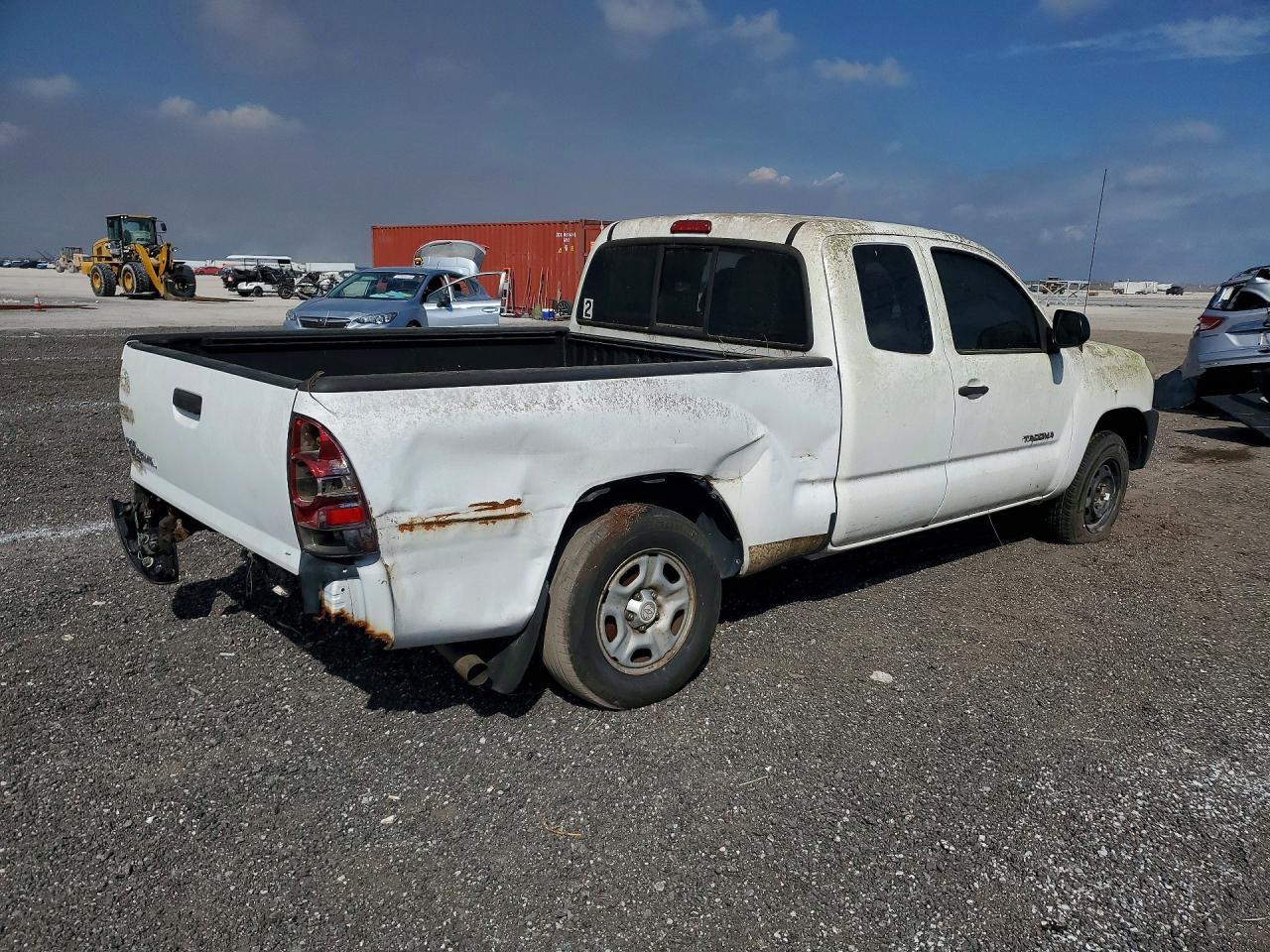 2015 Toyota Tacoma Base - Фото 3