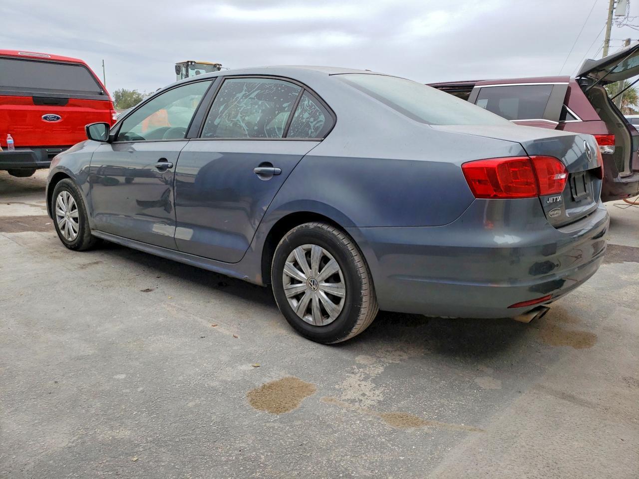 2012 Volkswagen Jetta Base - Фото 2