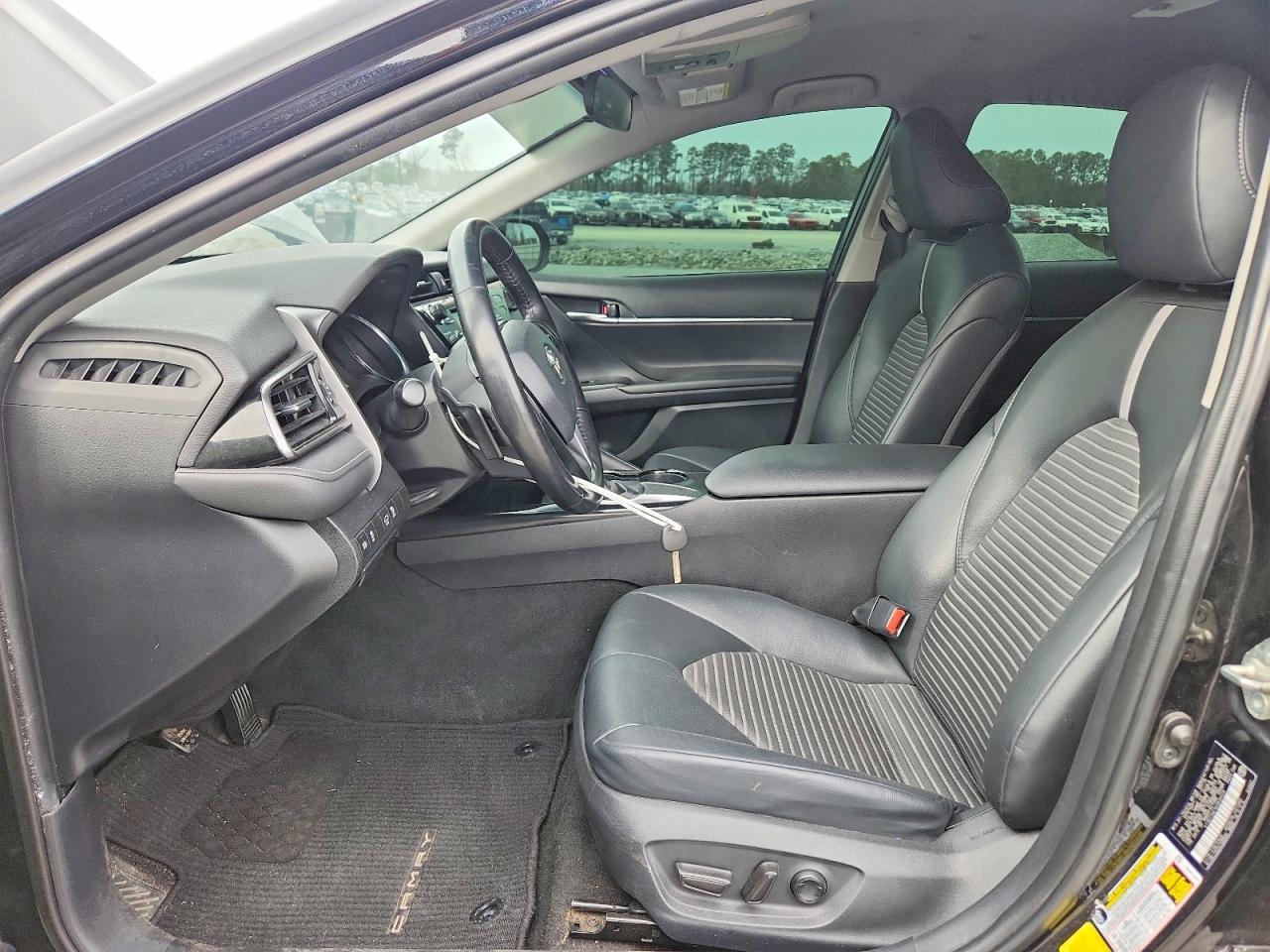 2019 Toyota Camry L - Image 7