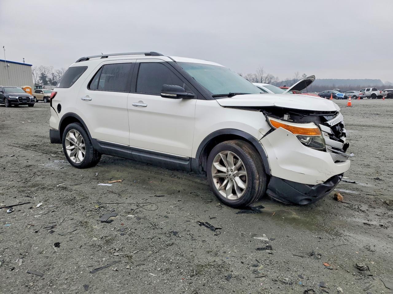 2014 Ford Explorer Xlt - Image 4