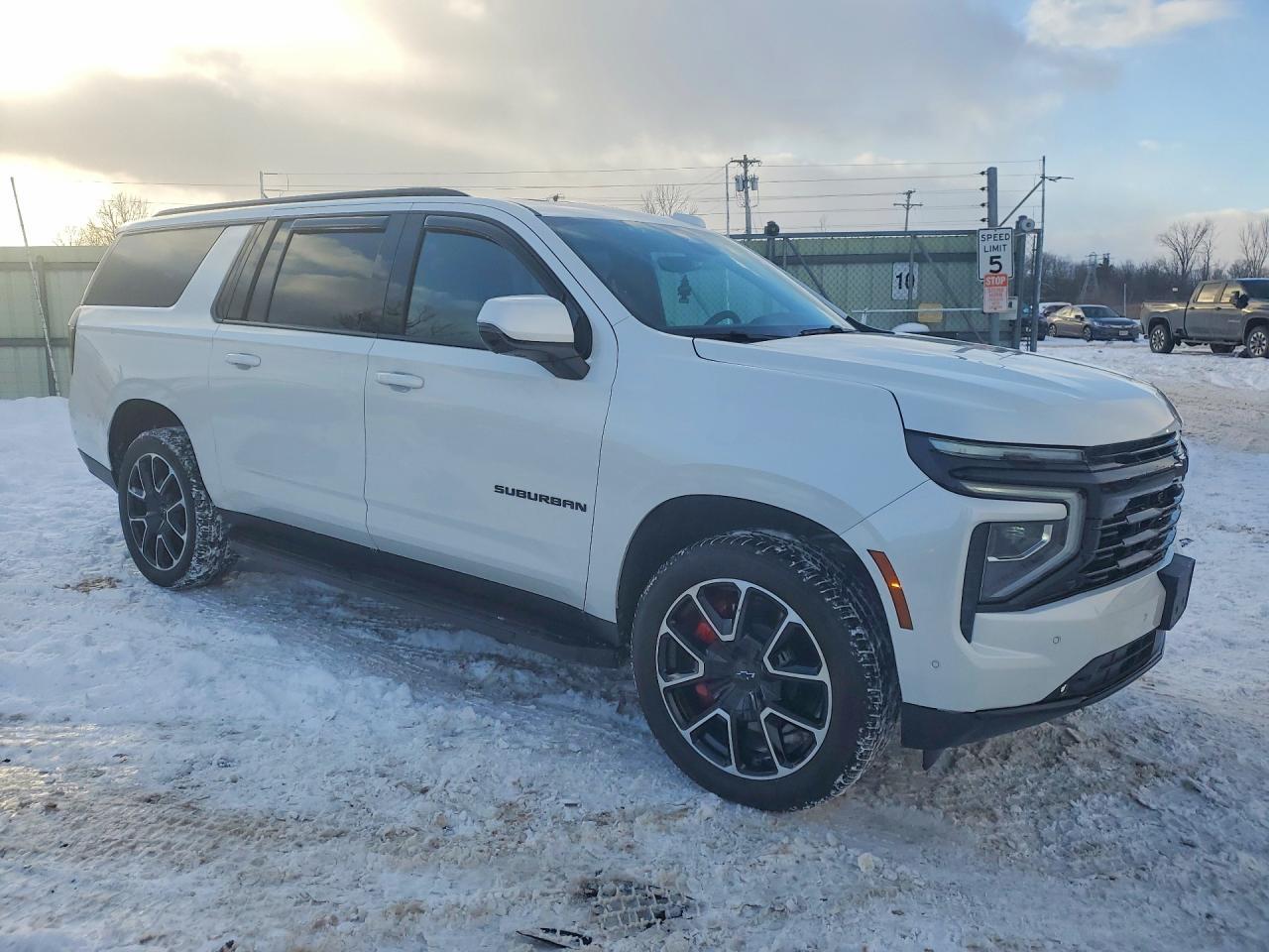 2025 Chevrolet Suburban K1500 Rst - Image 4