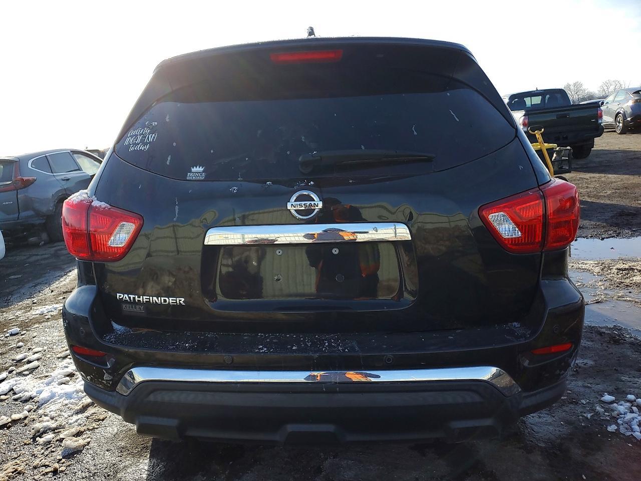 2019 Nissan Pathfinder S - Фото 6
