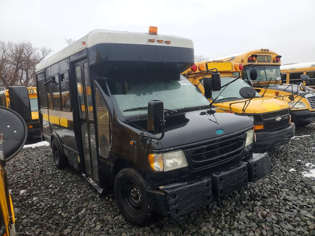 2002 Thomas Minotour E350 - School Bus