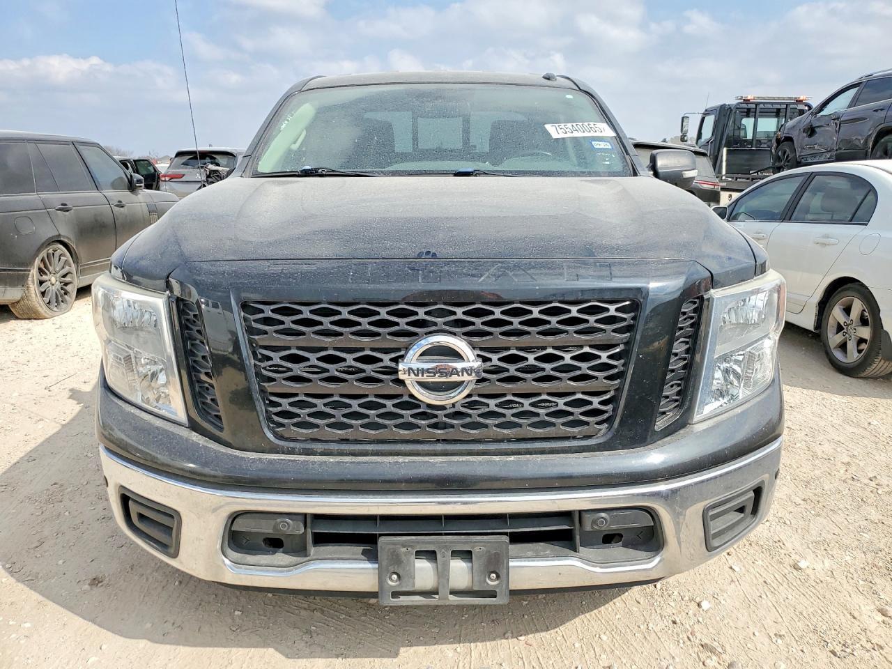 2019 Nissan Titan Platinum Reserve - Фото 5