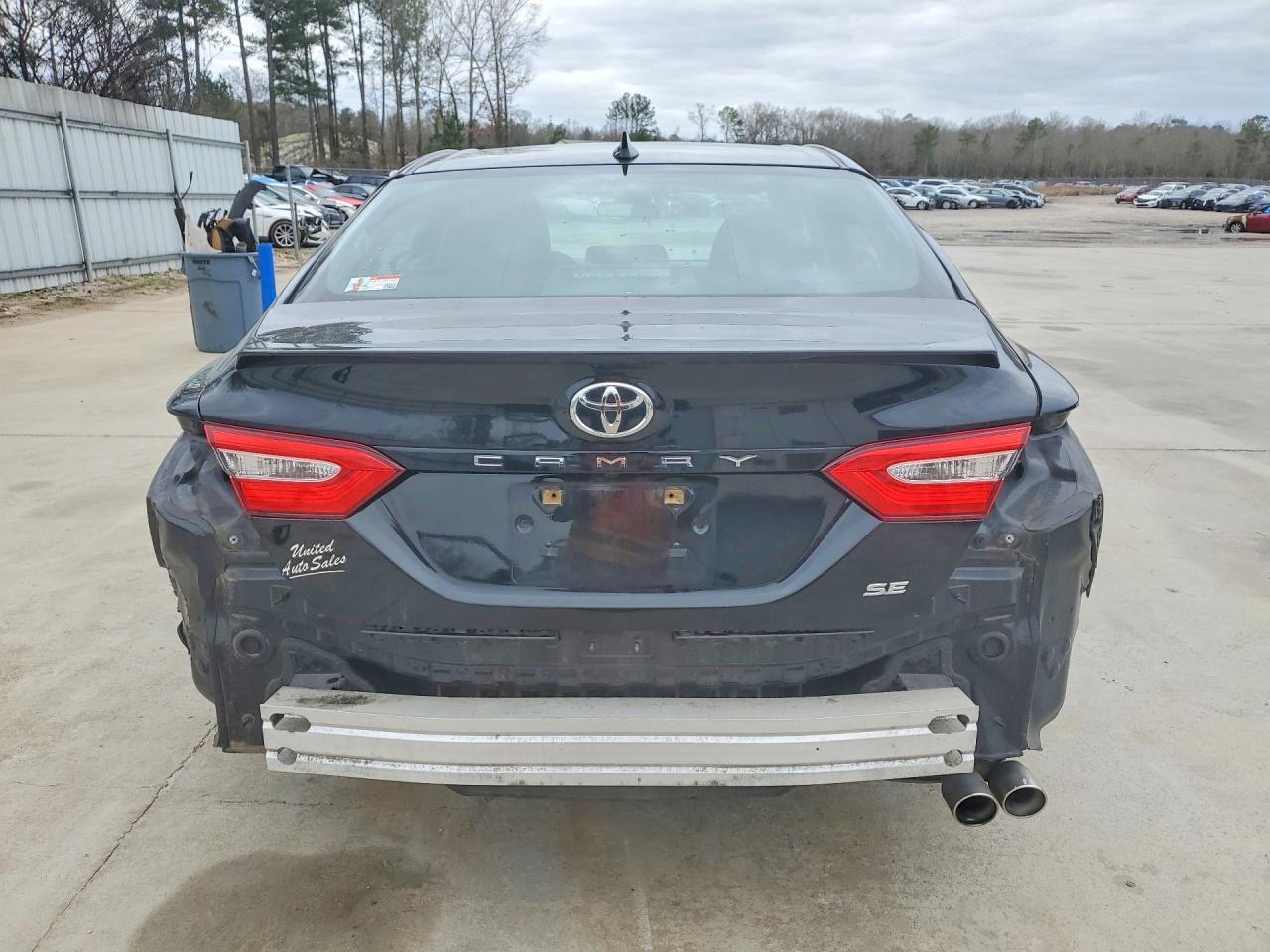 2019 Toyota Camry L - Фото 6