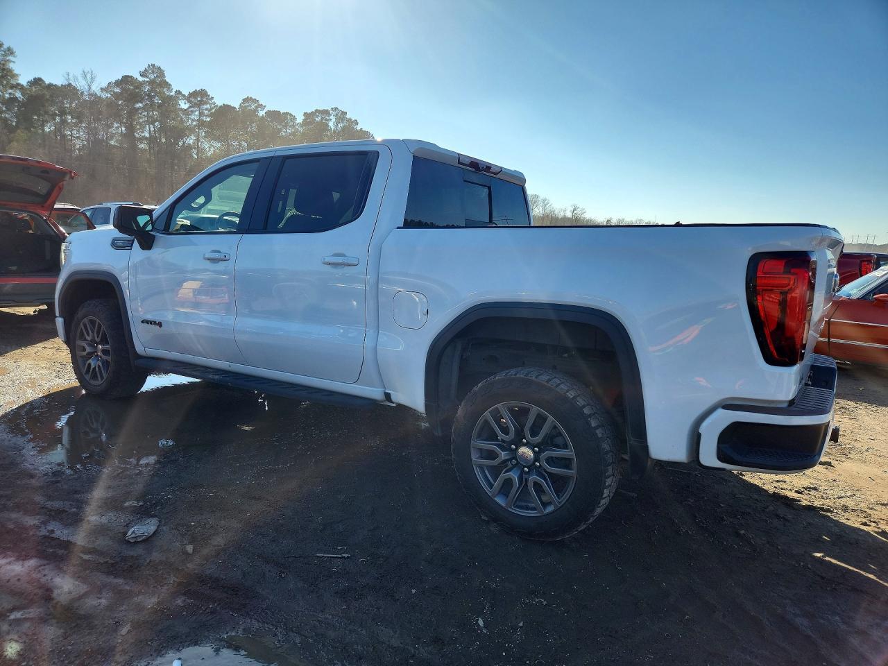2021 GMC Sierra K1500 At4 - Фото 2