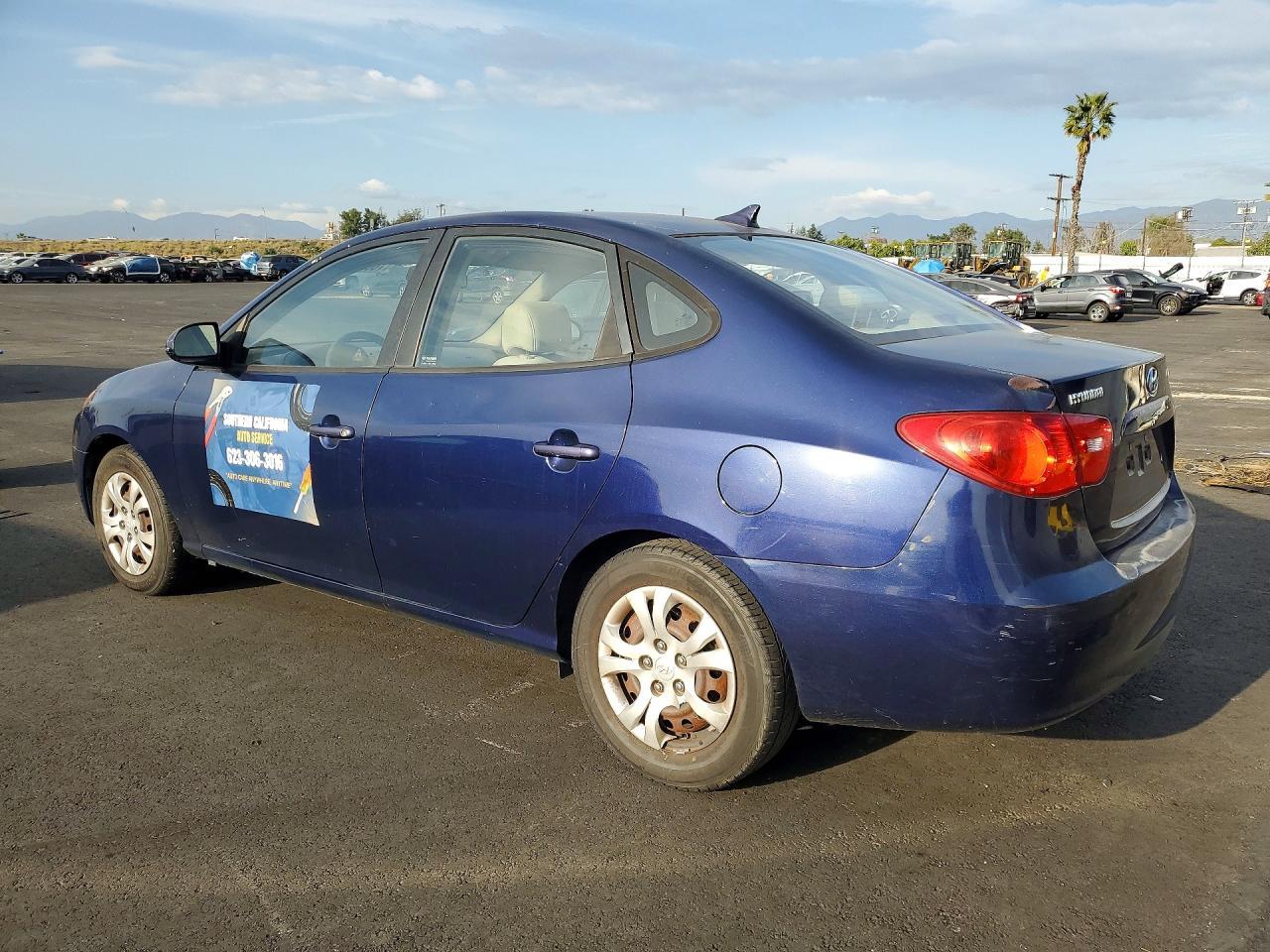 2009 Hyundai Elantra Gls - Image 2