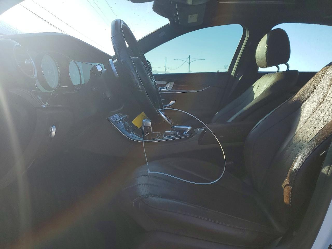 2017 Mercedes-Benz E 300 4Matic - Фото 7