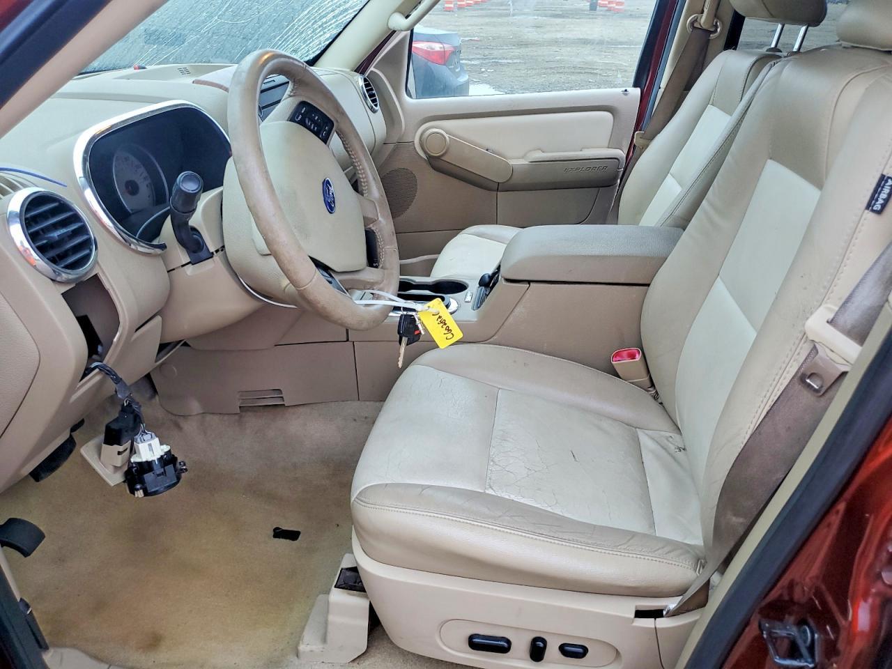 2010 Ford Explorer Eddie Bauer - Фото 7