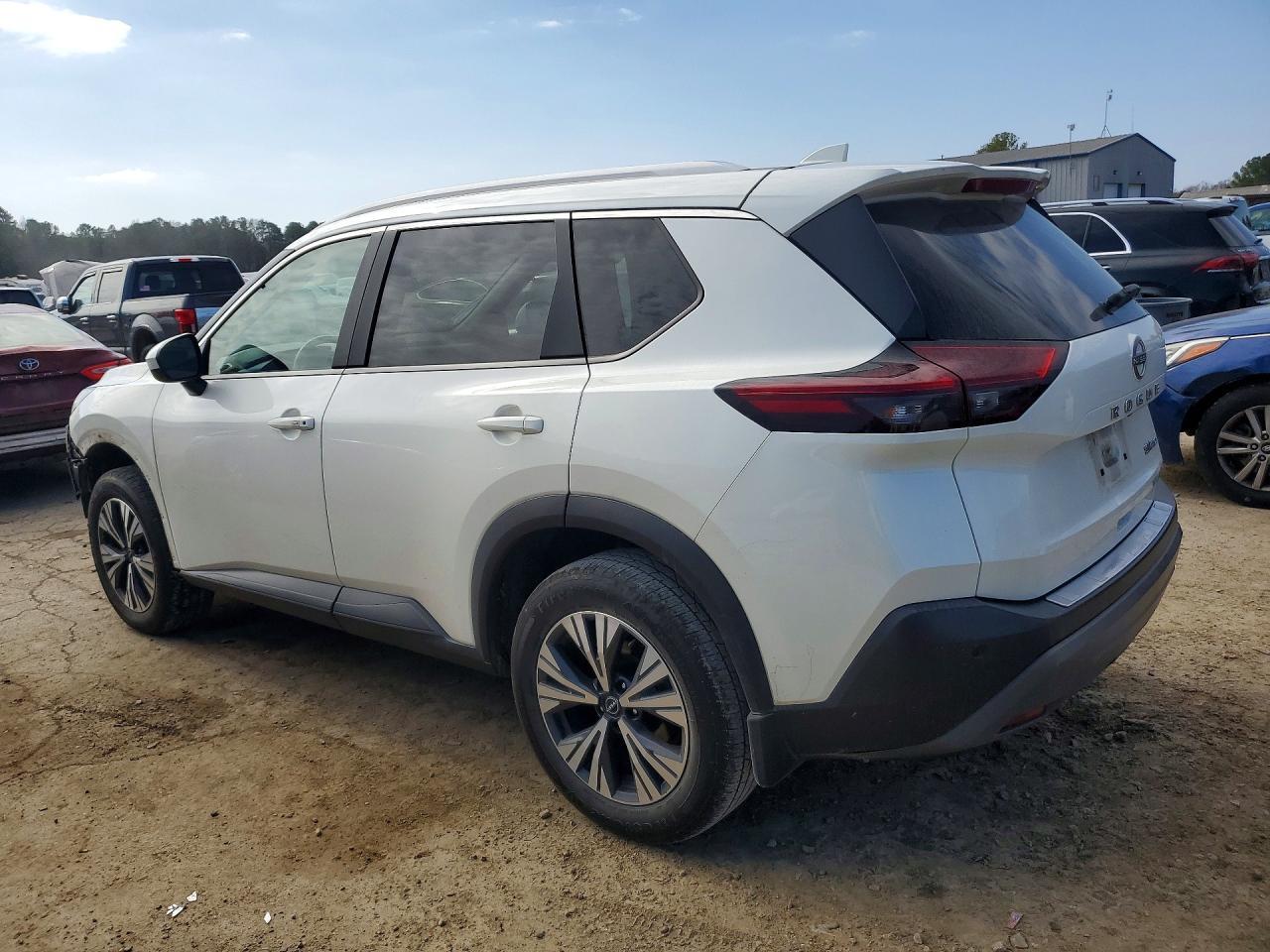 2023 Nissan Rogue Sv - Фото 2