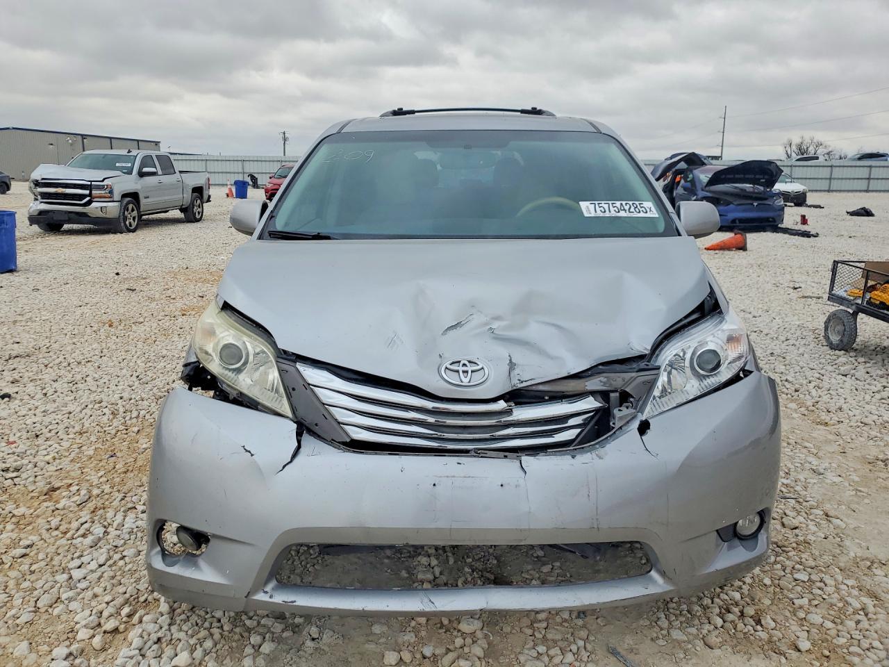 2012 Toyota Sienna Xle - Фото 5