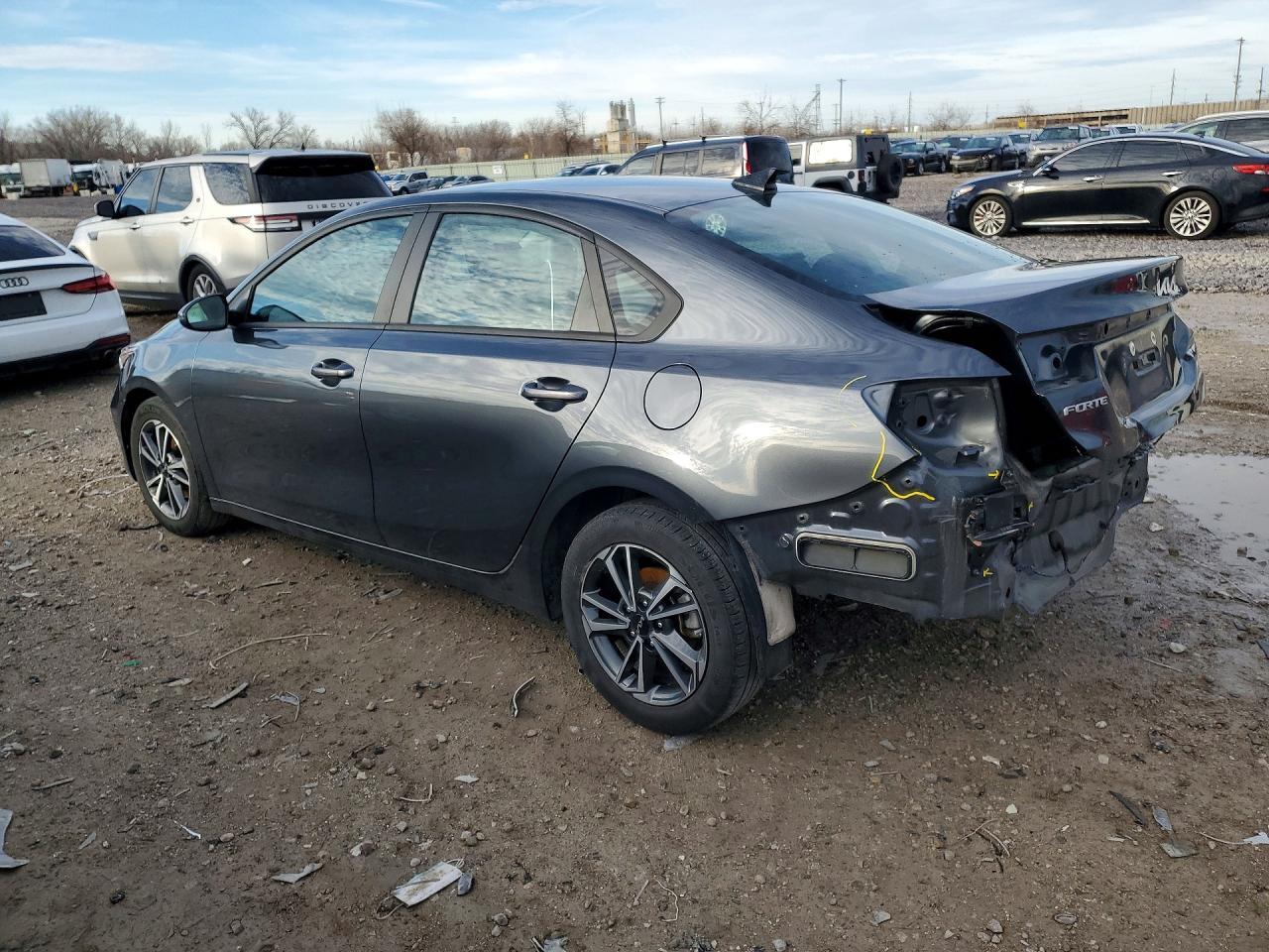 2023 Kia Forte Lx - Image 2