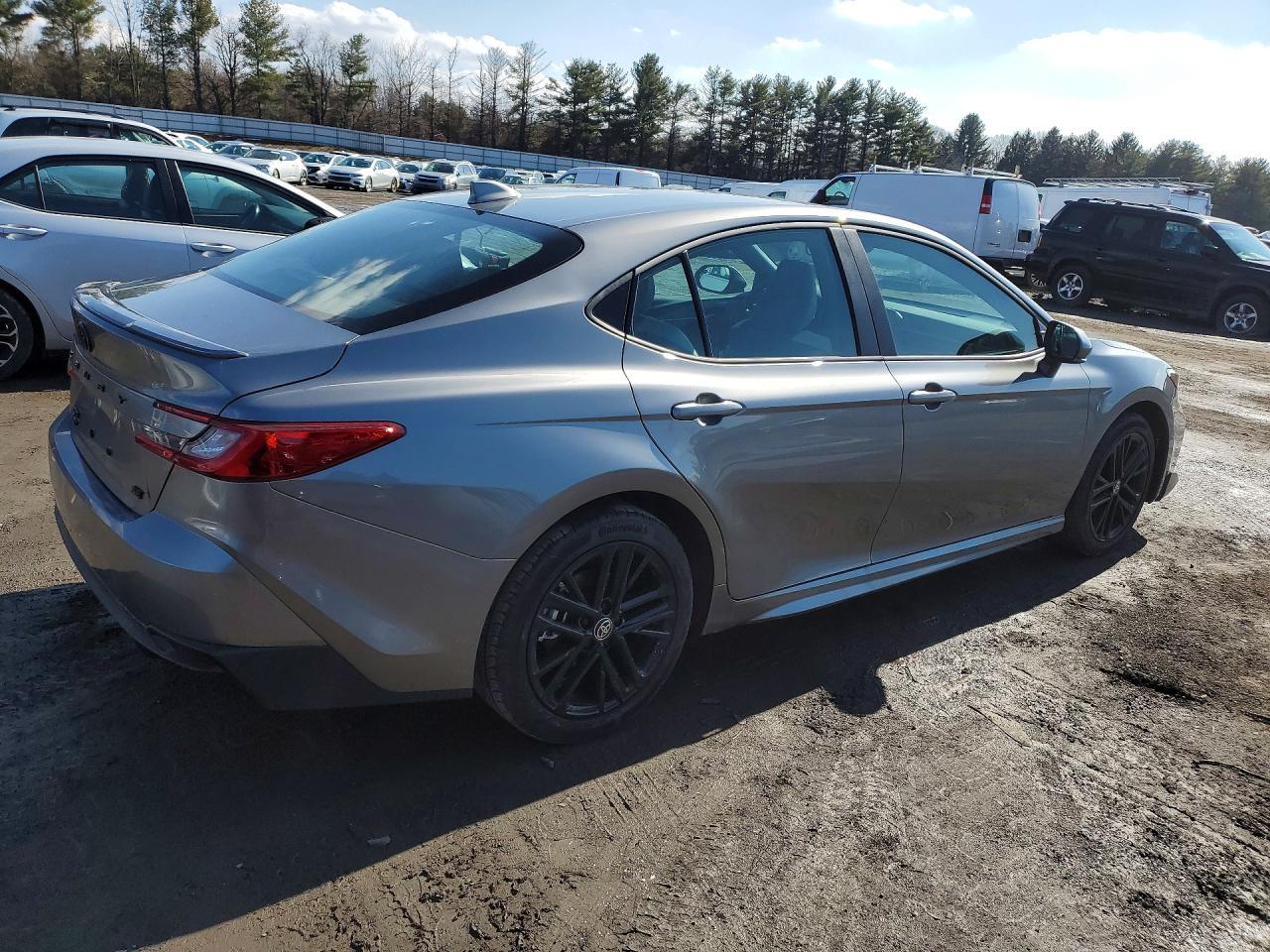 2026 Toyota Camry Se - Фото 3