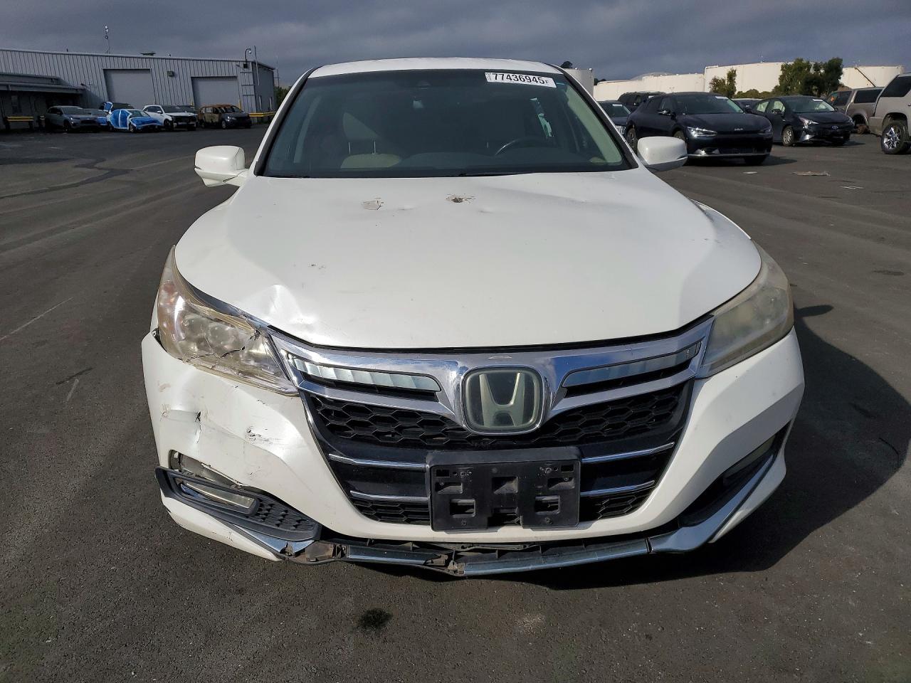 2014 Honda Accord Plug-In Hybrid - Image 5