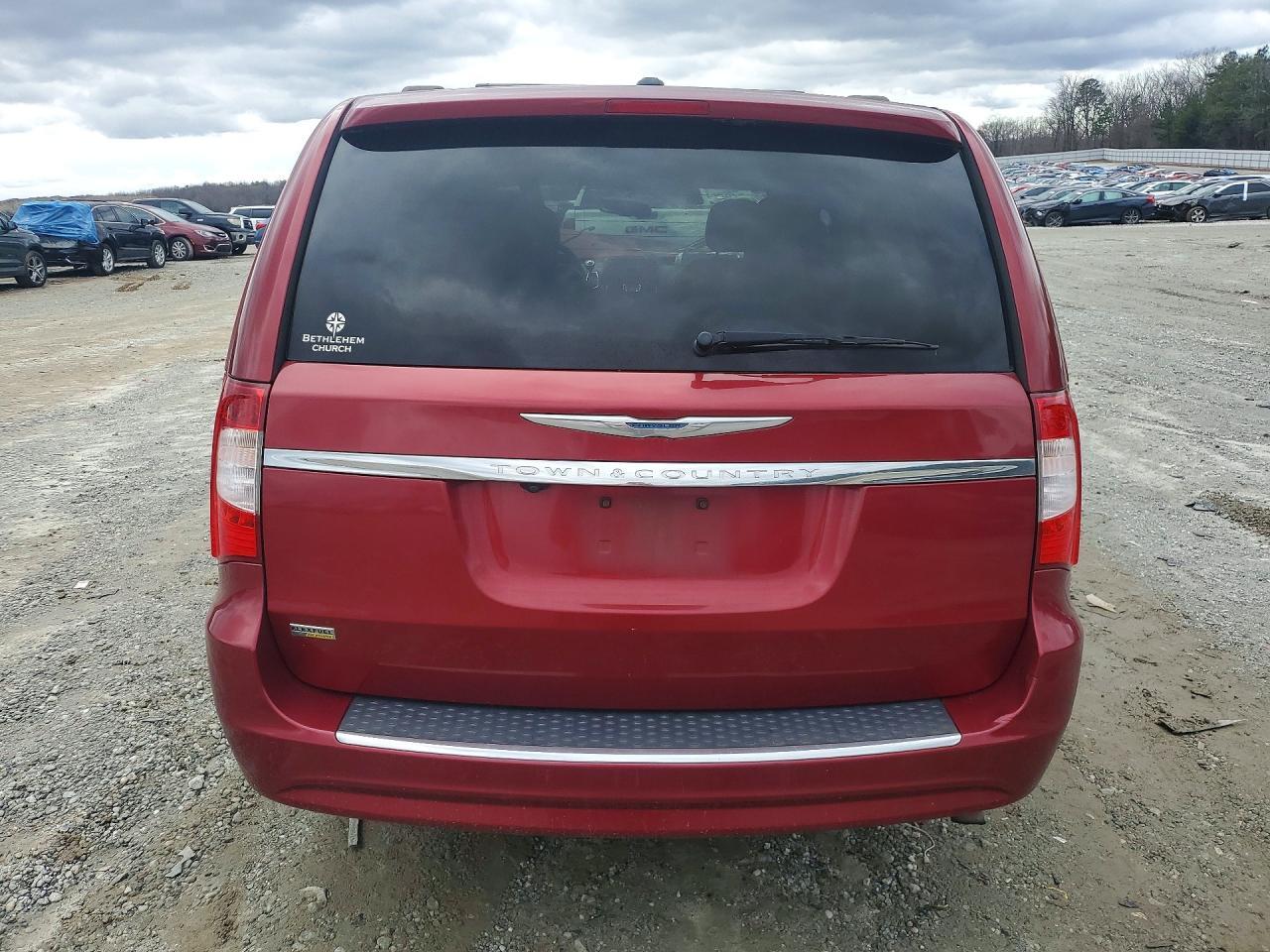 2015 Chrysler Town & Country Touring - Image 6
