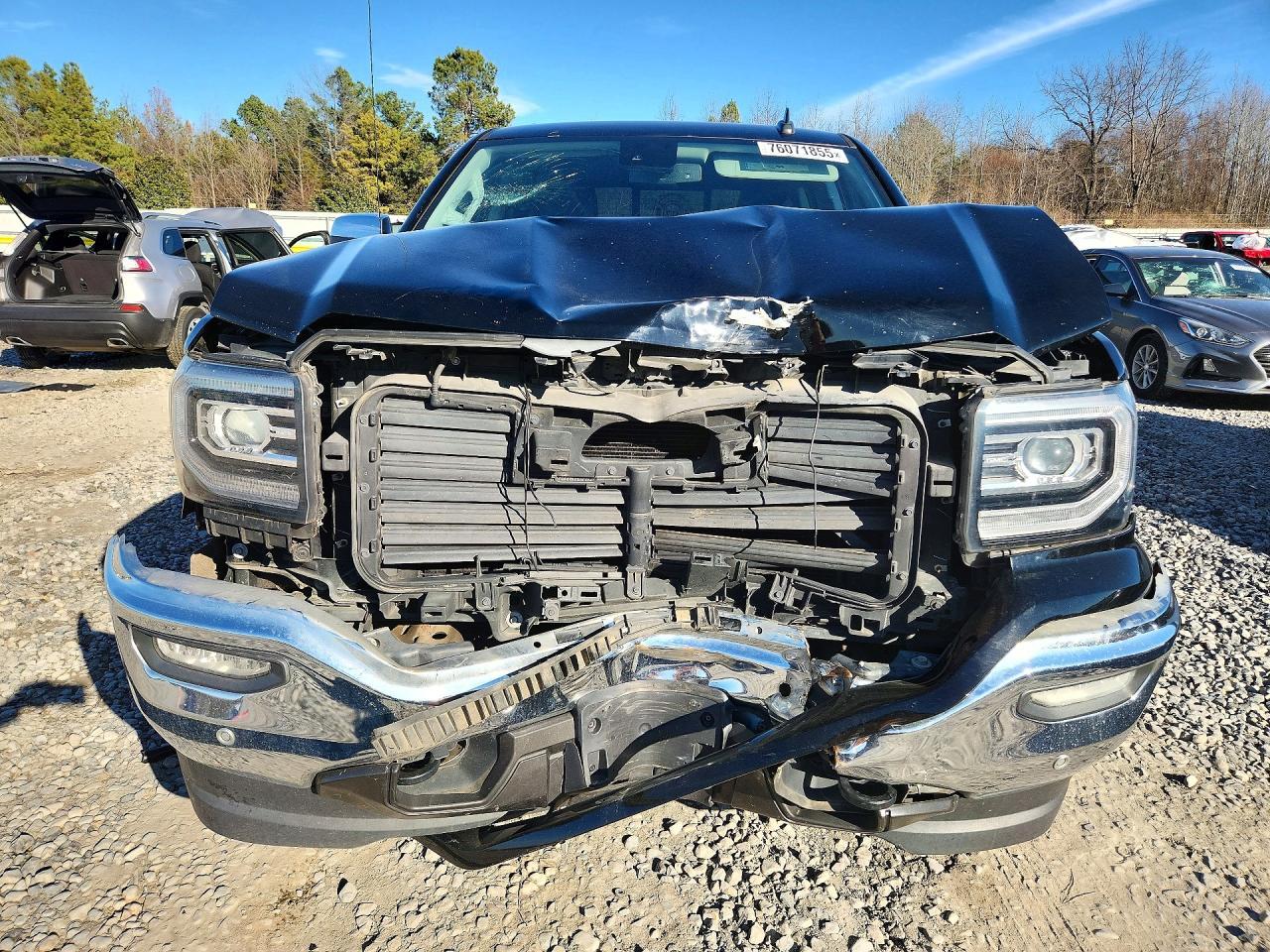 2017 GMC Sierra - Image 5