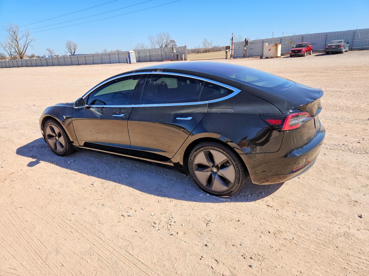 2019 Tesla Model 3 - Фото 2