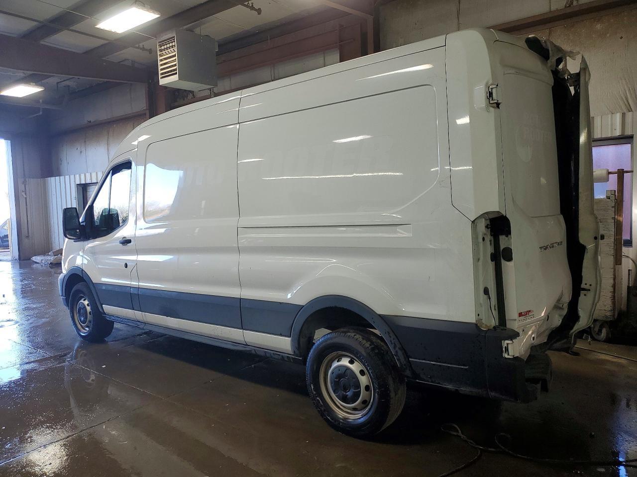 2022 Ford Transit 250 Delivery Van - Фото 2