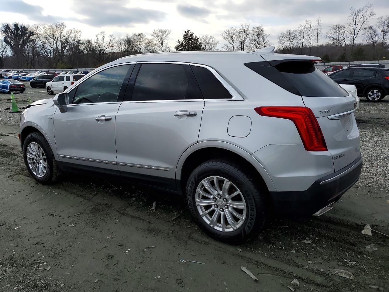 2019 Cadillac Xt5 - Image 2