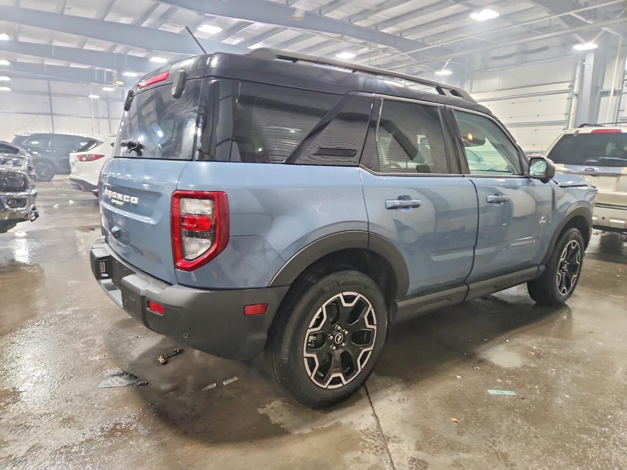 2025 Ford Bronco Sport Outer Banks - Фото 3