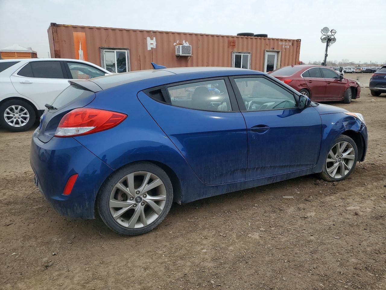 2017 Hyundai Veloster - Фото 3
