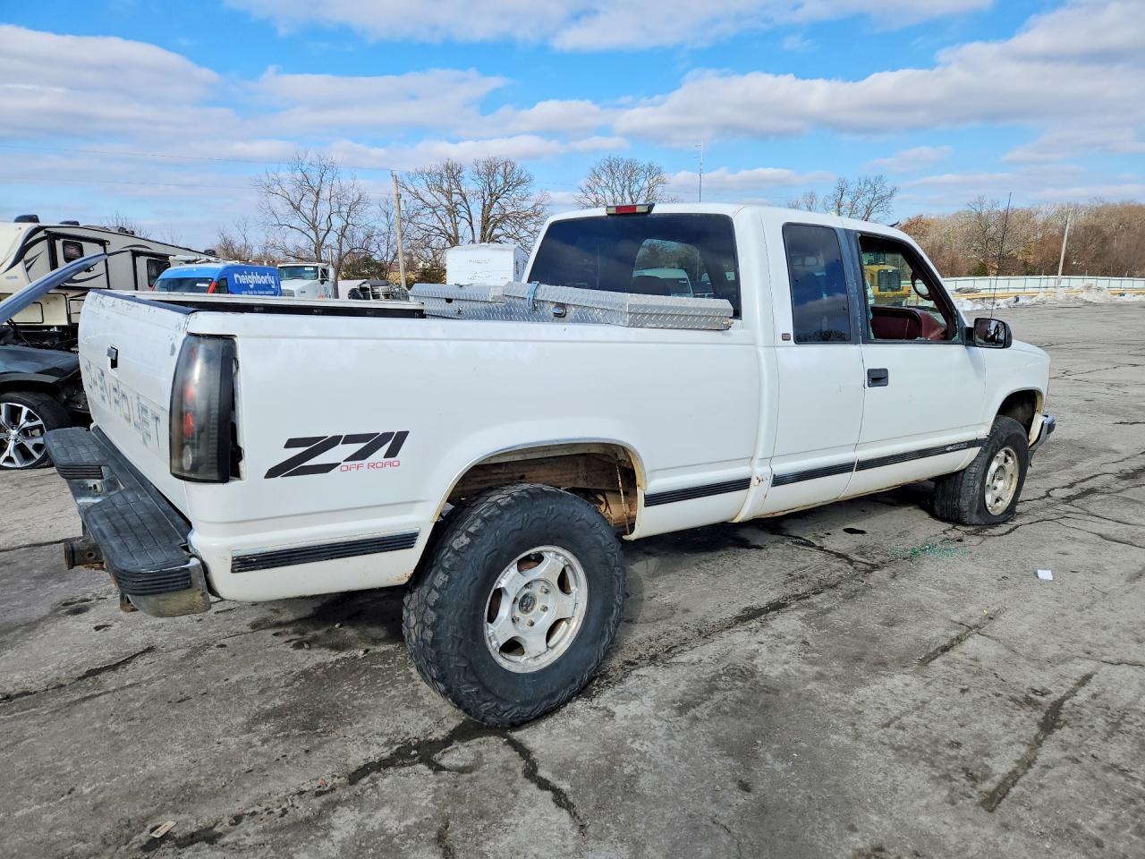 1997 Chevrolet Gmt-400 K1 - Image 3