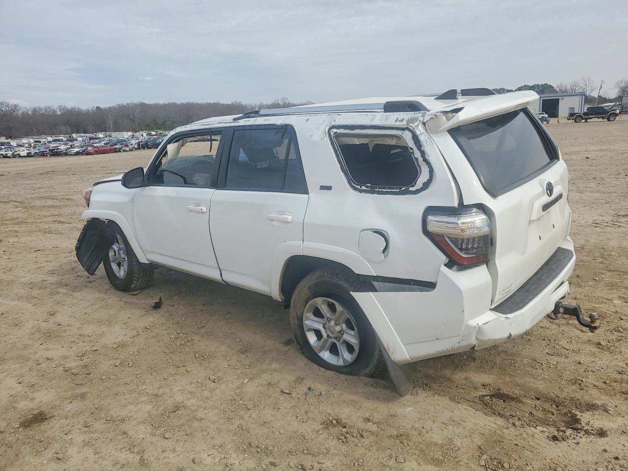 2021 Toyota 4Runner Sr5 - Image 2