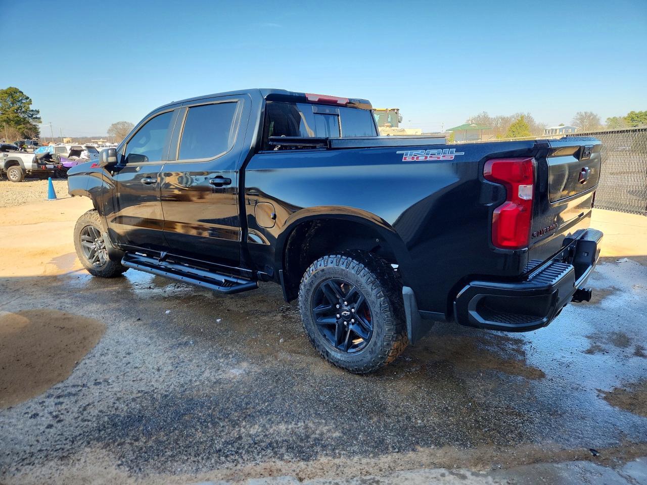 2021 Chevrolet Silverado K1500 Lt Trail Boss - Фото 2