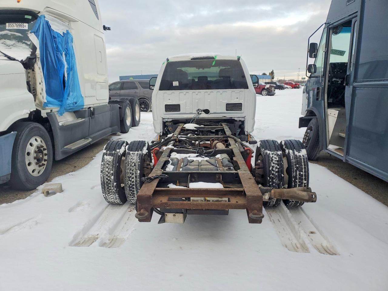 2017 Ford F550 Super Duty - Image 6