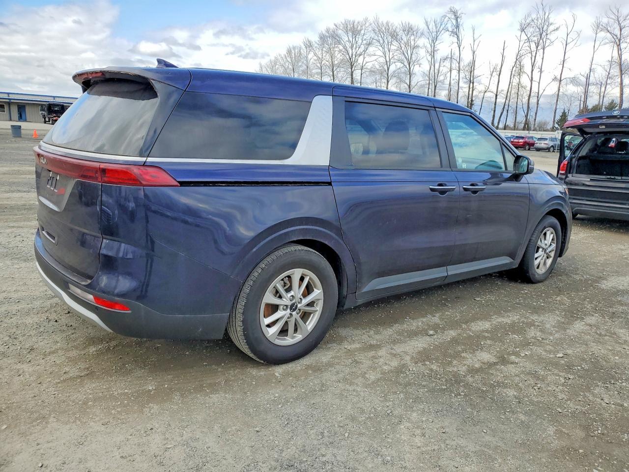 2022 Kia Carnivalxe - Image 3