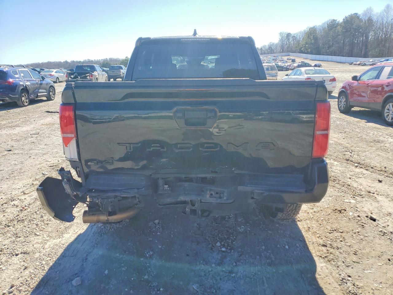 2024 Toyota Tacoma Double Cab - Image 6