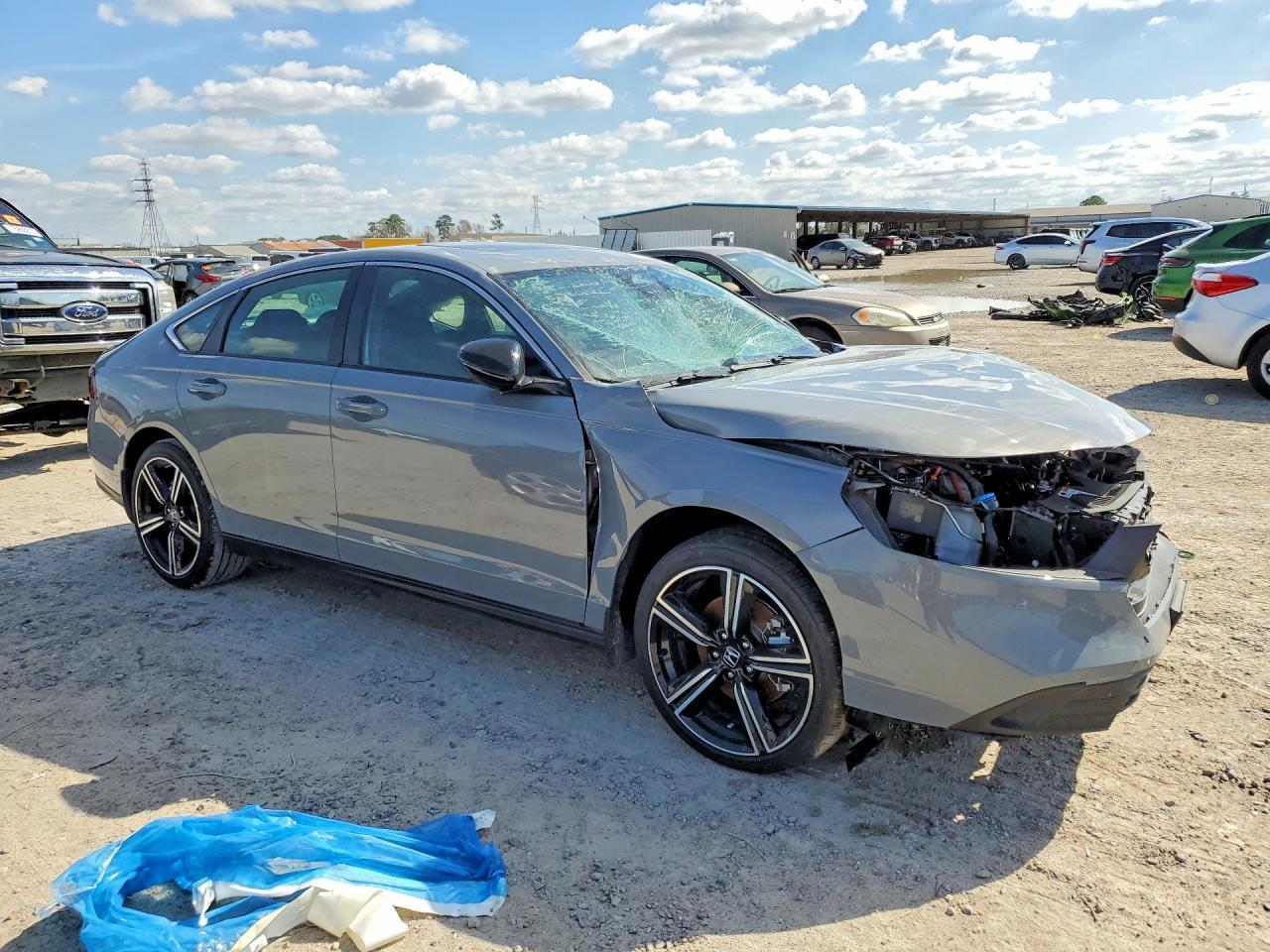 2025 Honda Accord Hybrid Sport - Image 4
